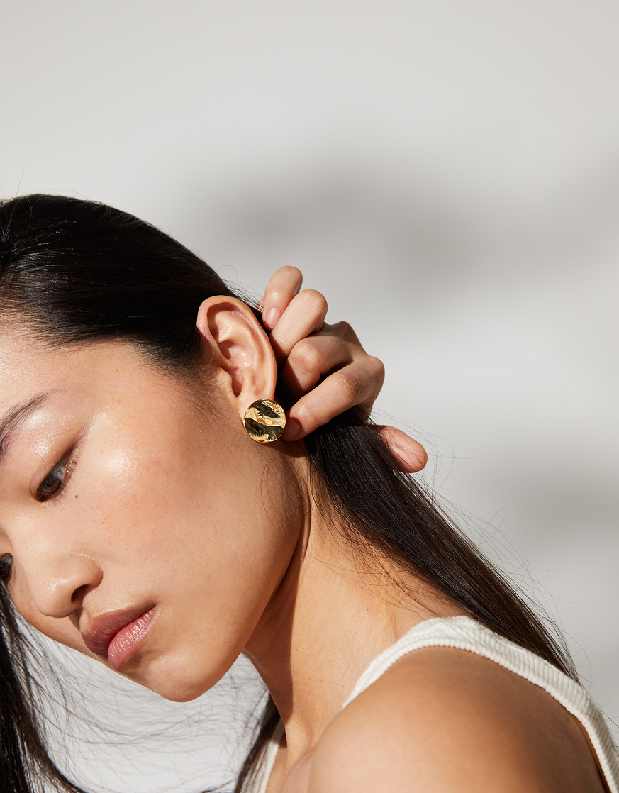 Boucles d'oreilles rondes dorées